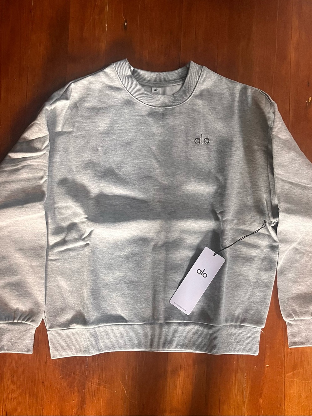 Alo Yoga Accolade Crew Neck Pullover Heather Gray